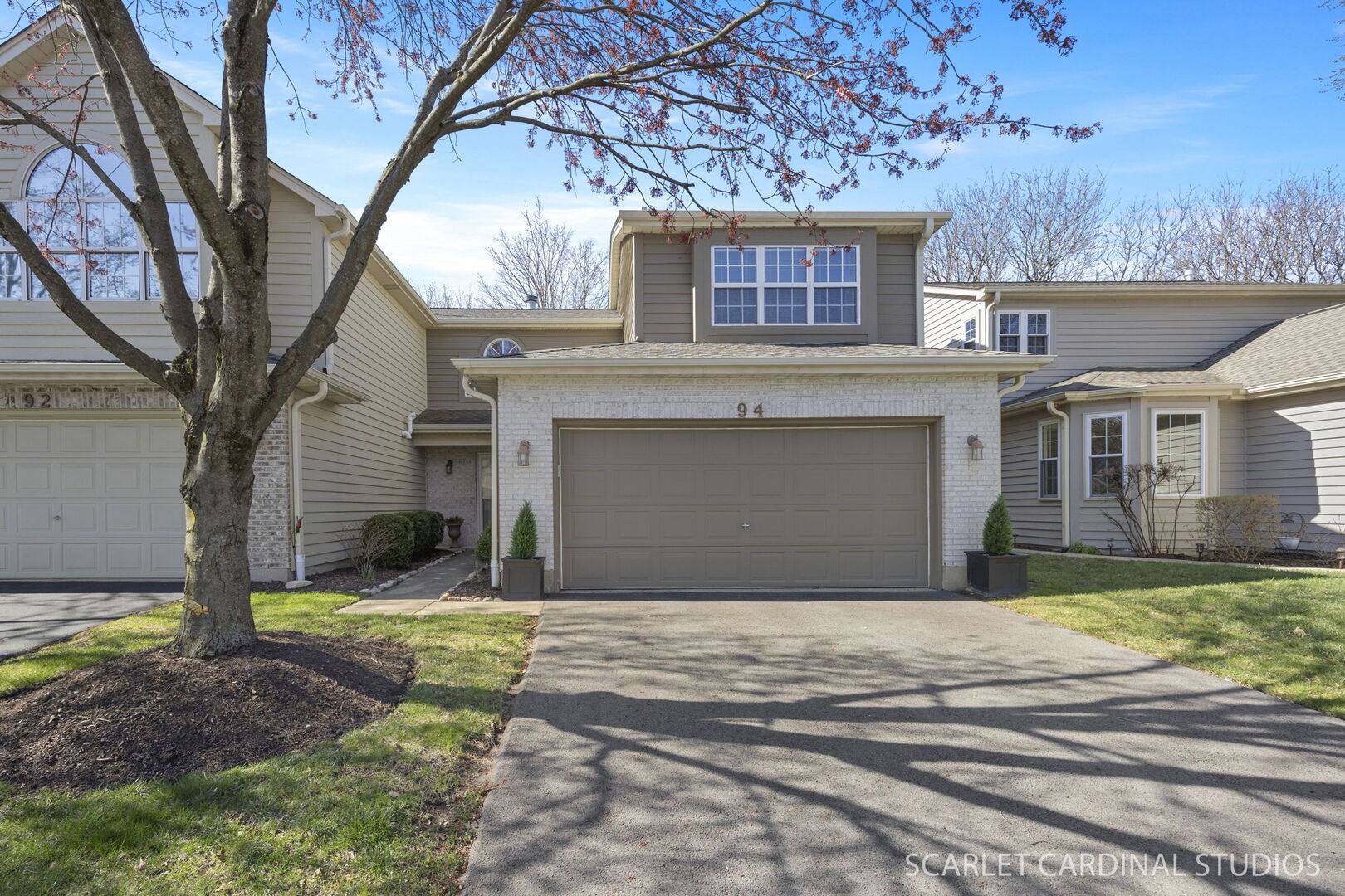 94 Townsend CIR, Naperville, IL 60565
