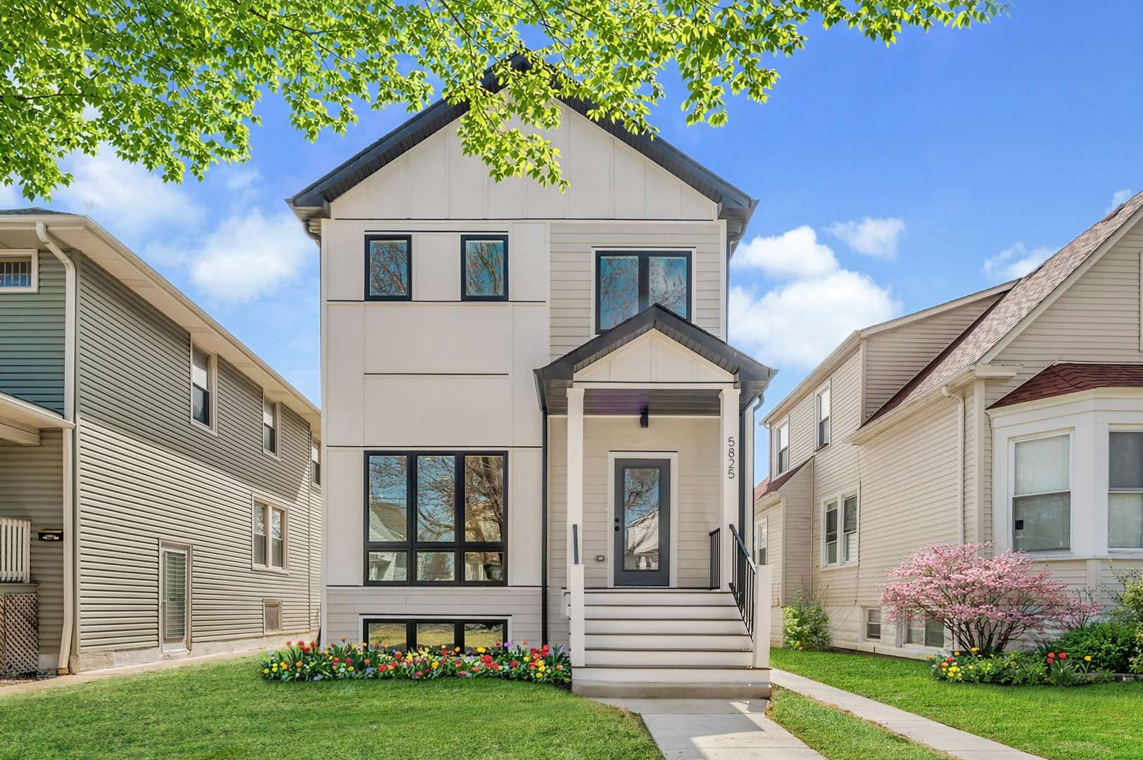 5825 W Byron ST, Chicago, IL 60634