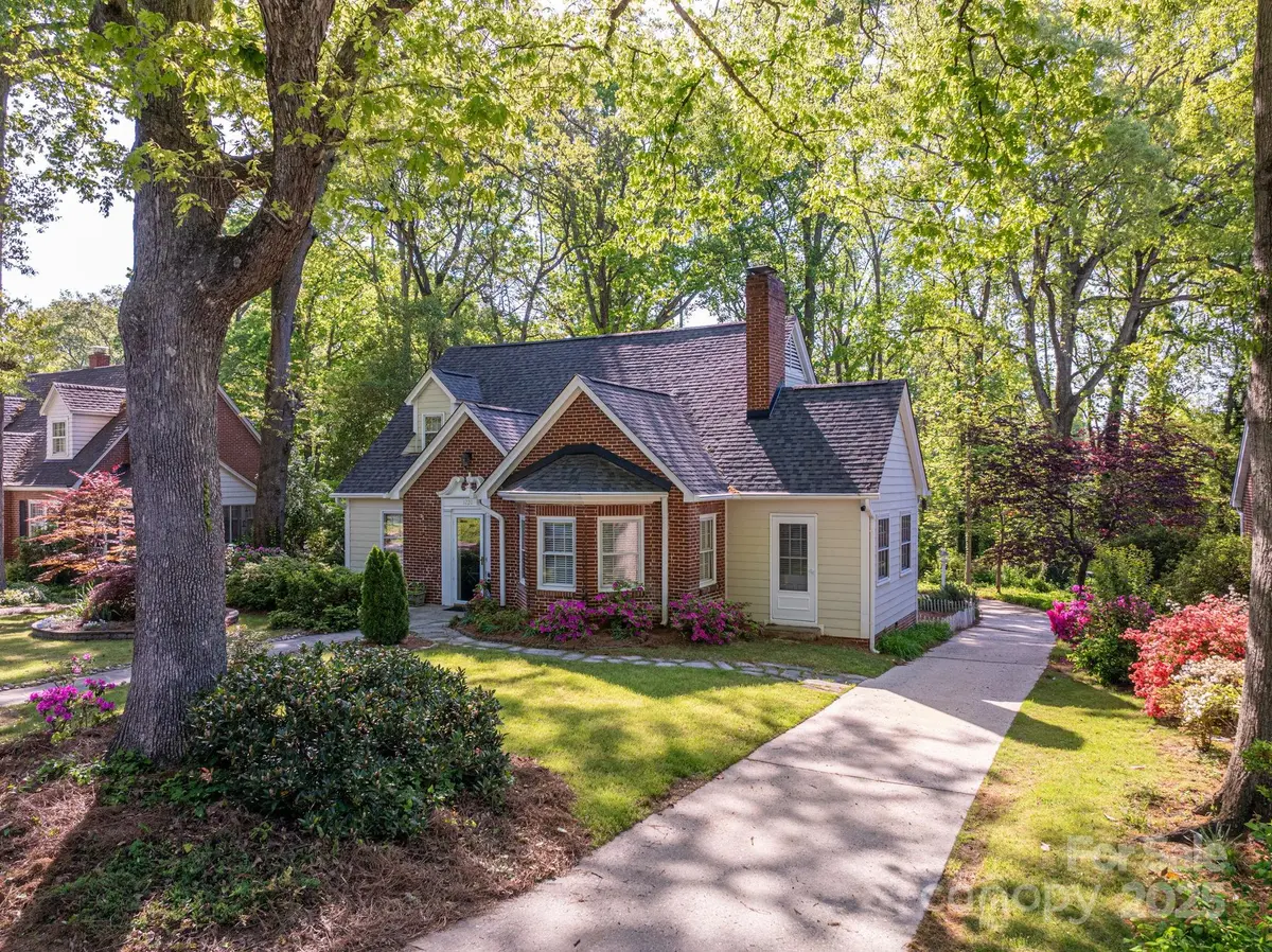 1220 Oakwood AVE, Gastonia, NC 28052