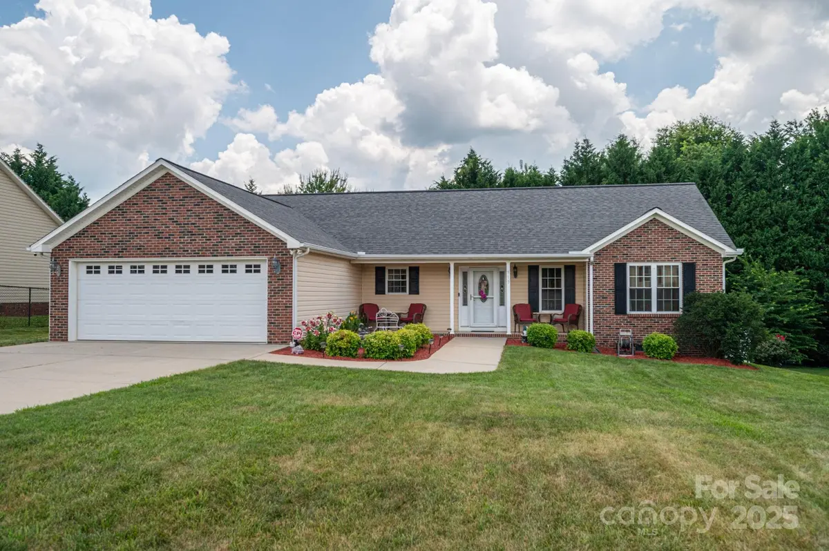 515 E Carpenter ST, Maiden, NC 28650