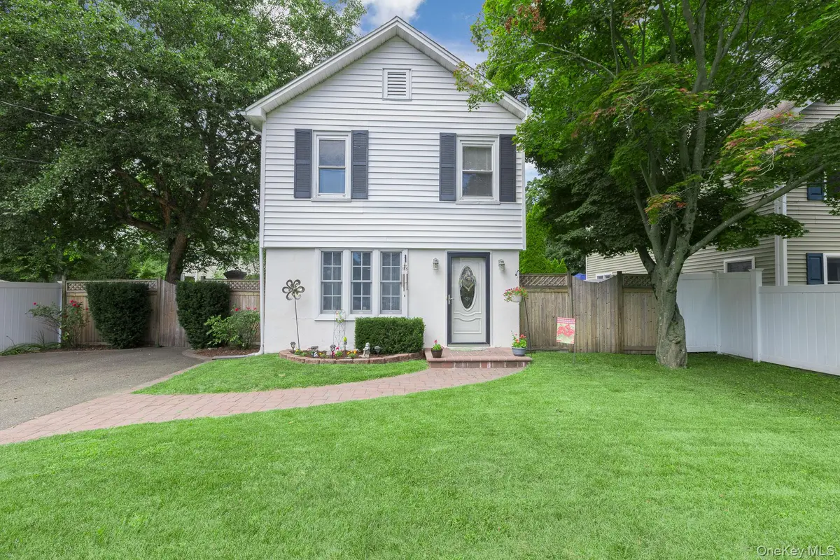 314 6th AVE, Saint James, NY 11780