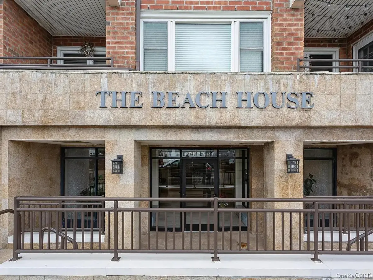 740 E Broadway #1-N, Long Beach, NY 11561