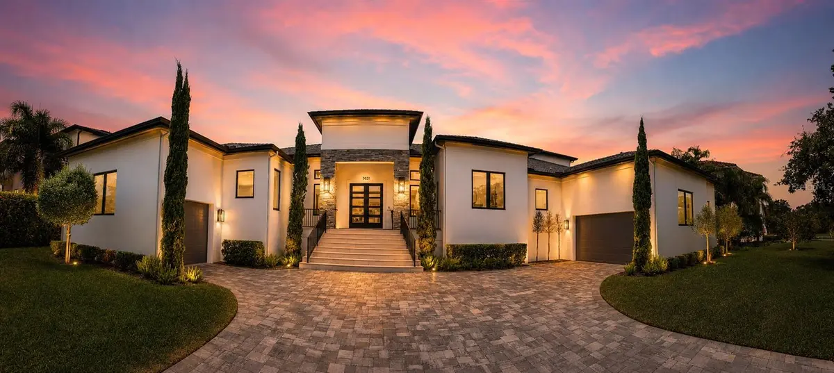 5021 W HOMER AVE, Tampa, FL 33629
