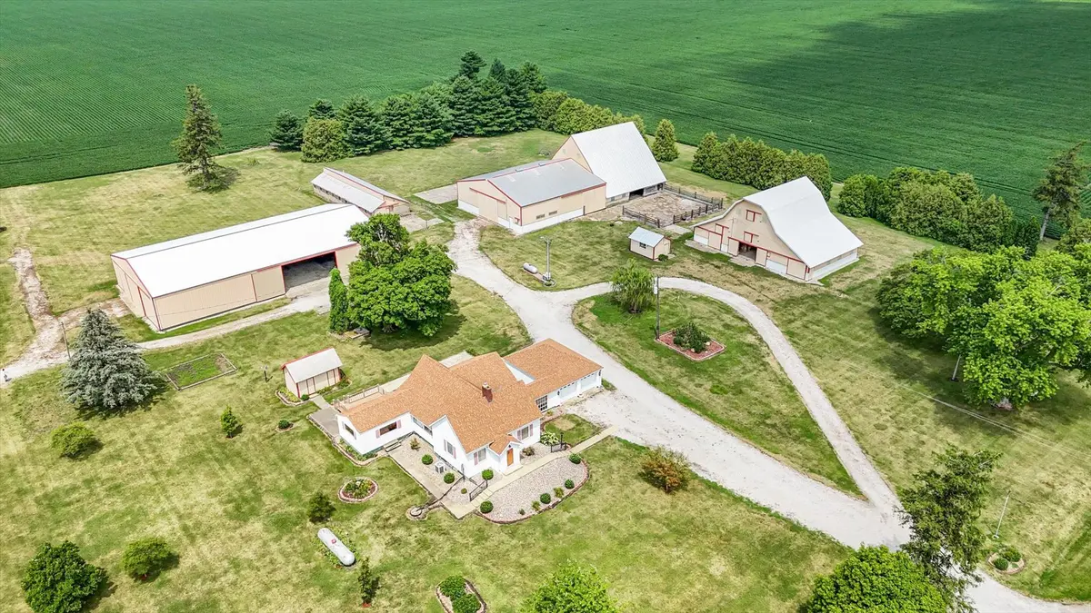 6292 N 100 East RD, Allerton, IL 61810