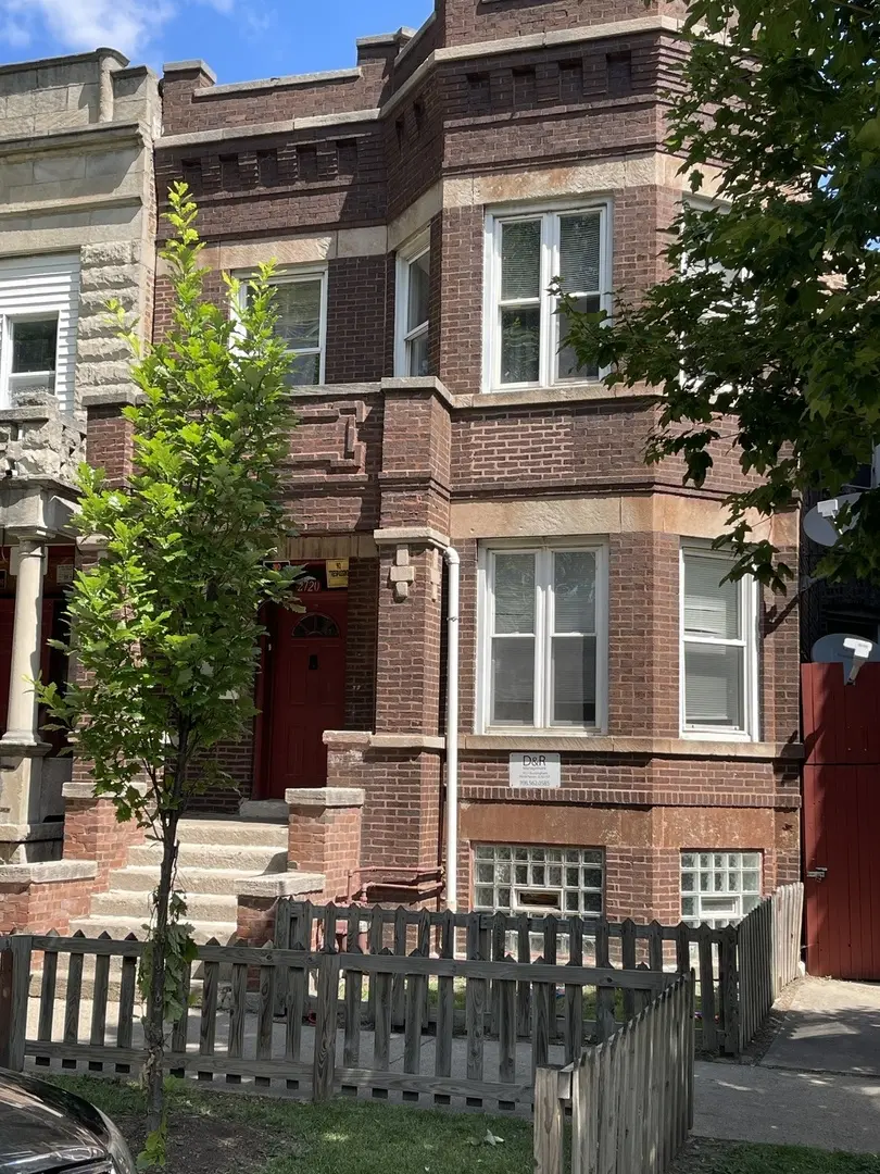 2720 W Flournoy ST, Chicago, IL 60612