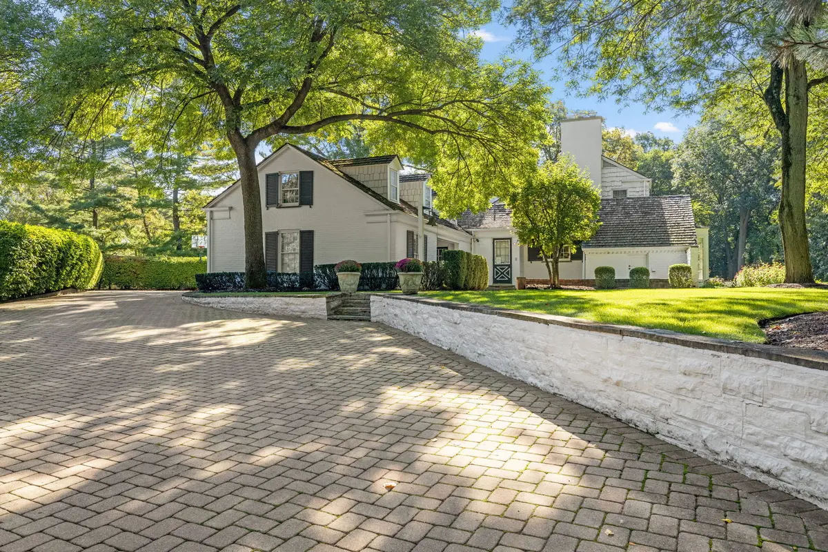410 Rollingwood LN, Joliet, IL 60431