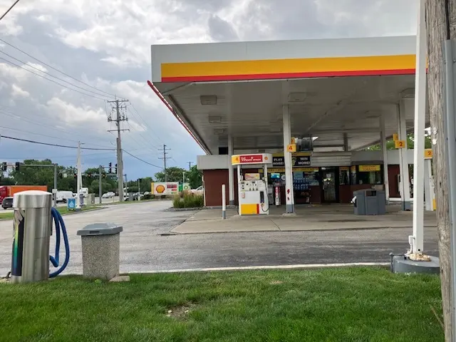 999 Confidential RD, Confidentail, IL 60106