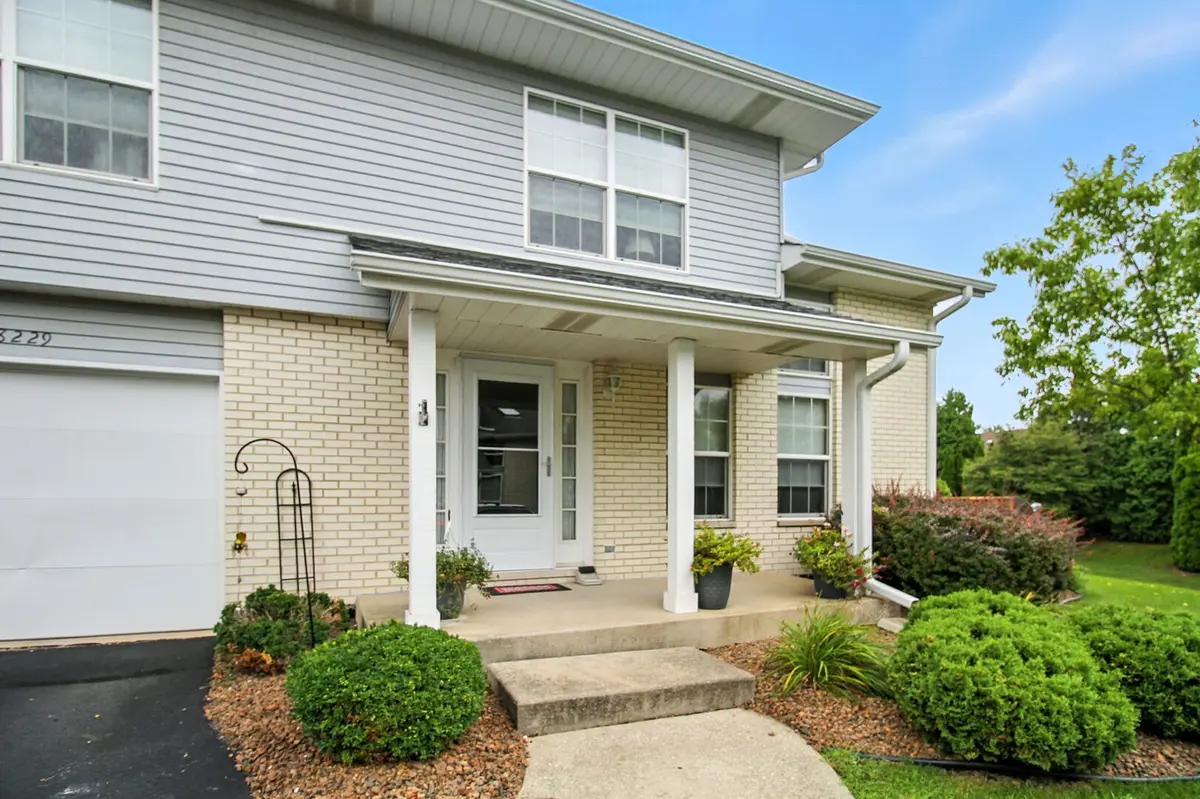 8229 170th ST, Tinley Park, IL 60477
