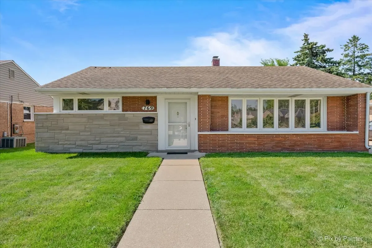 769 E Thacker ST, Des Plaines, IL 60016