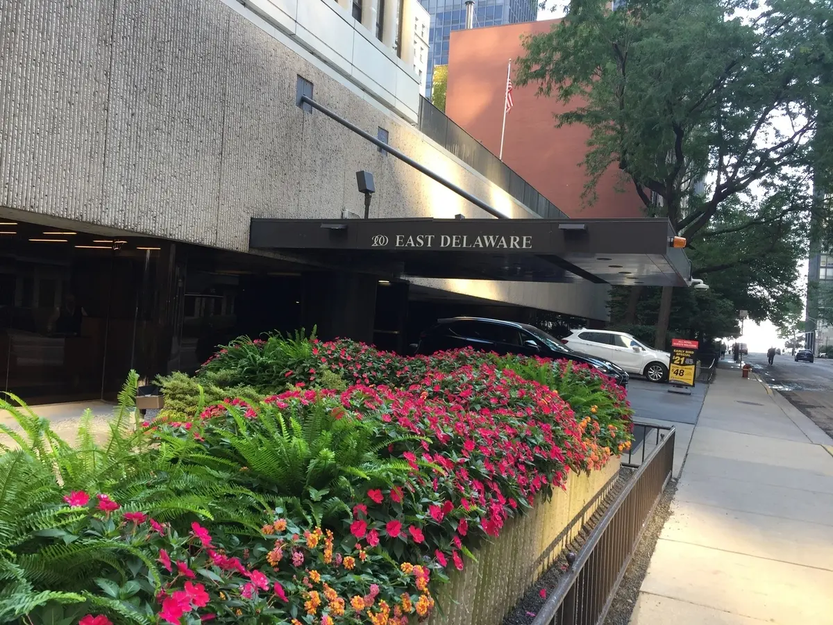 200 E Delaware PL #5D, Chicago, IL 60611
