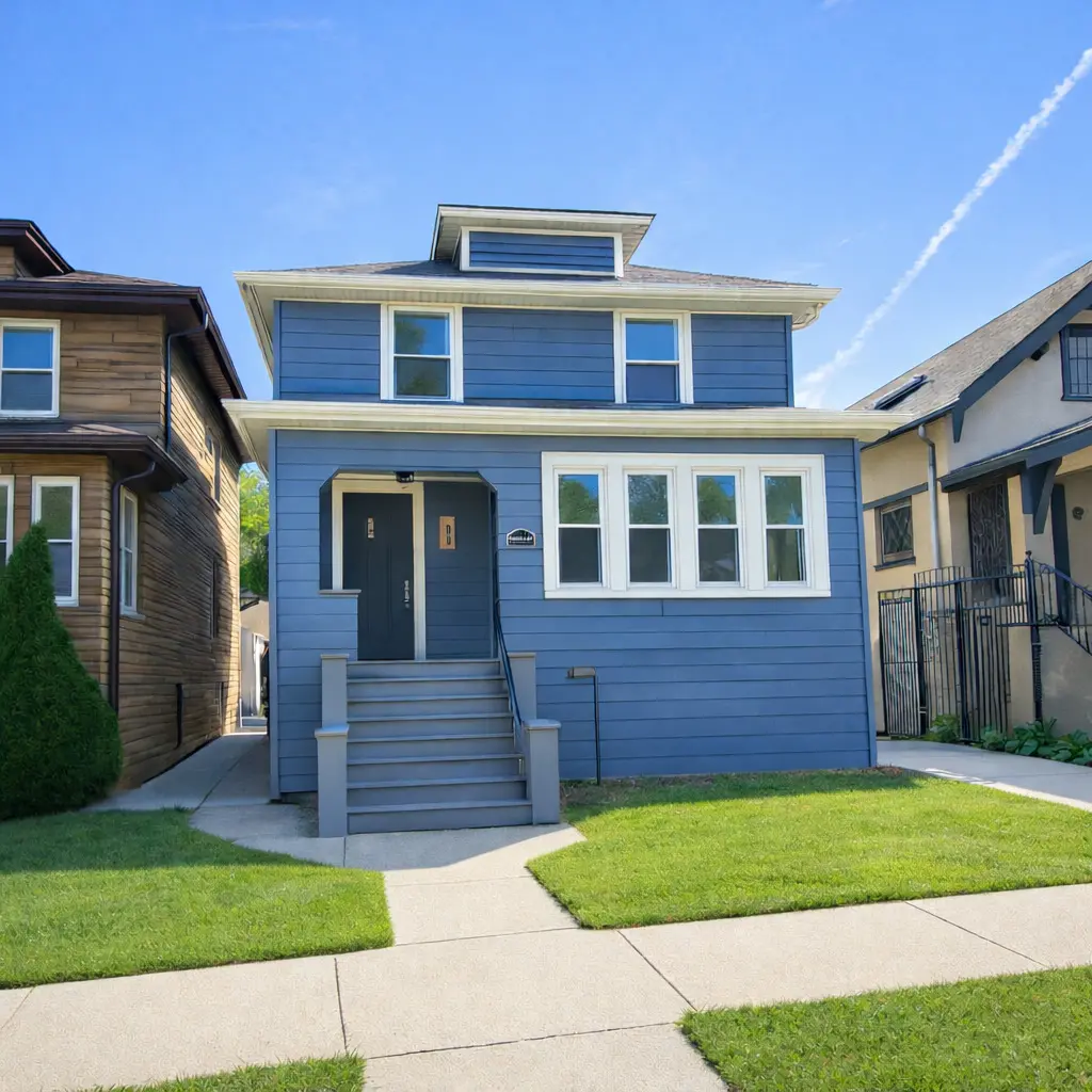 908 Clinton AVE, Oak Park, IL 60304