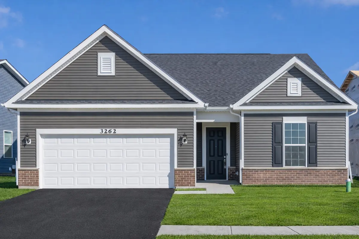 3262 Oak Creek LN, Aurora, IL 60503