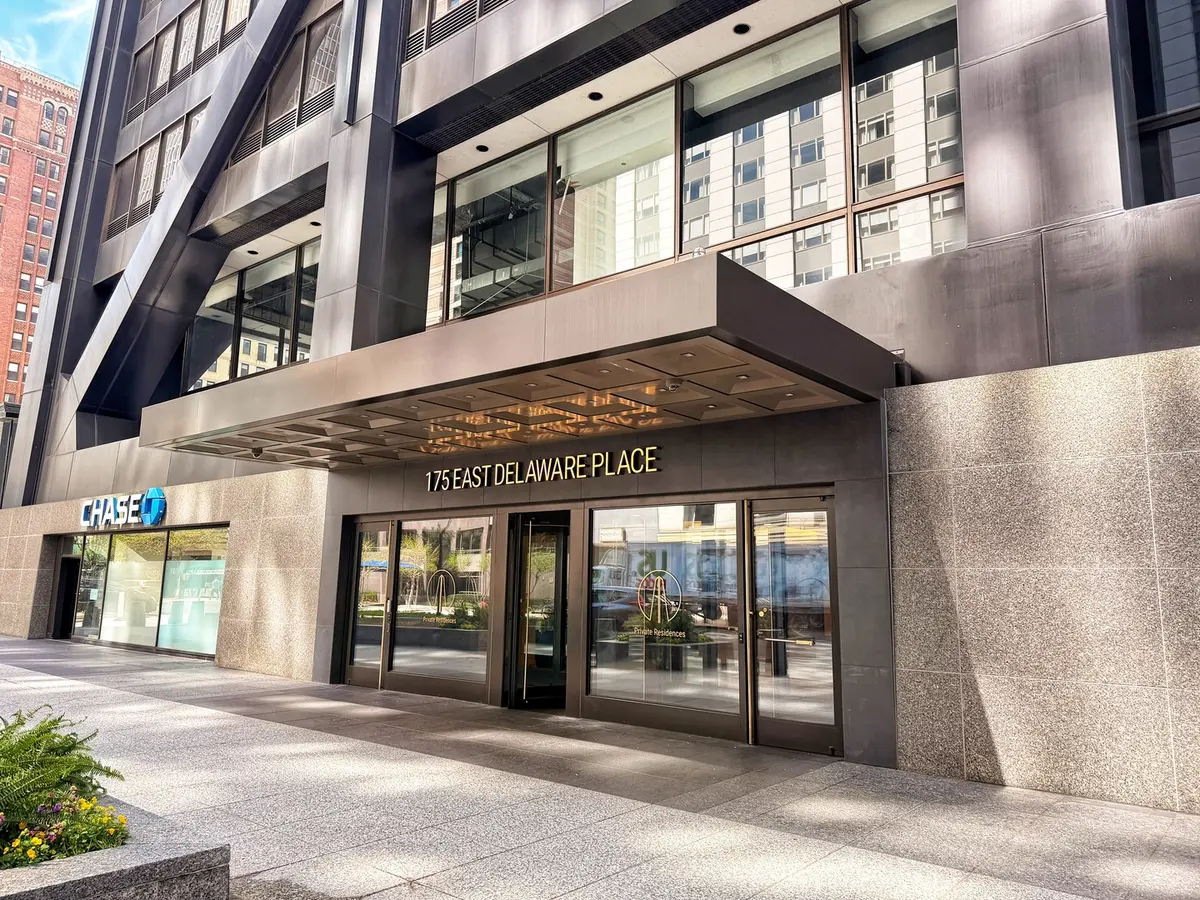 175 E Delaware PL #5808, Chicago, IL 60611