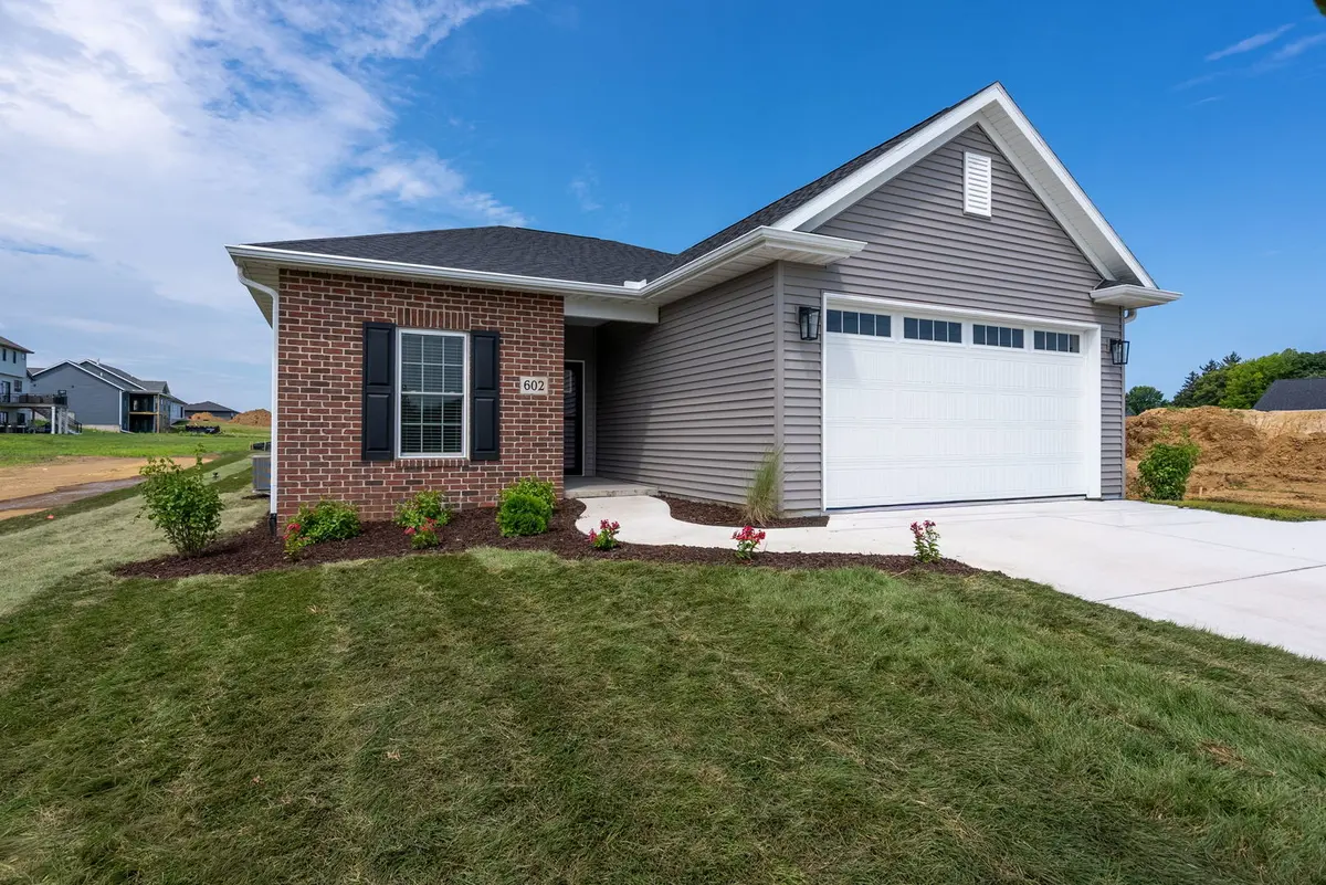602 15TH ST, Leclaire, IA 52753