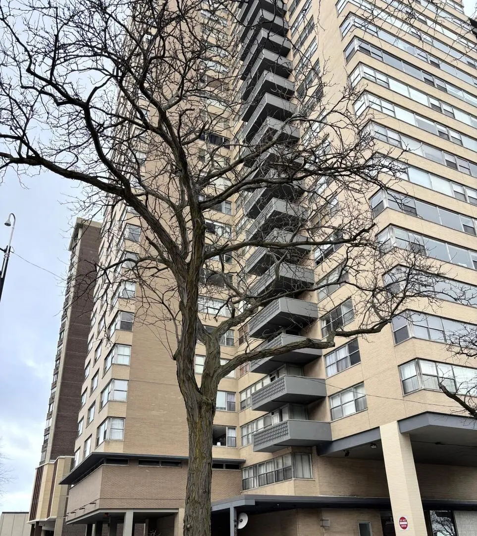 6301 N Sheridan RD #23N, Chicago, IL 60660