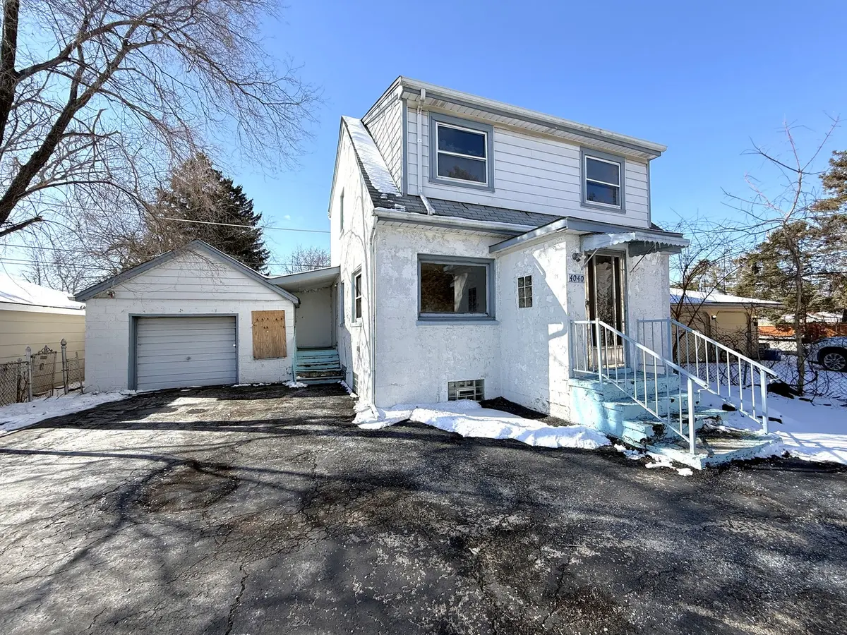 4040 Rose AVE, Lyons, IL 60534