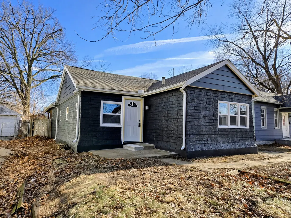 1208 S 3rd ST, Pekin, IL 61554