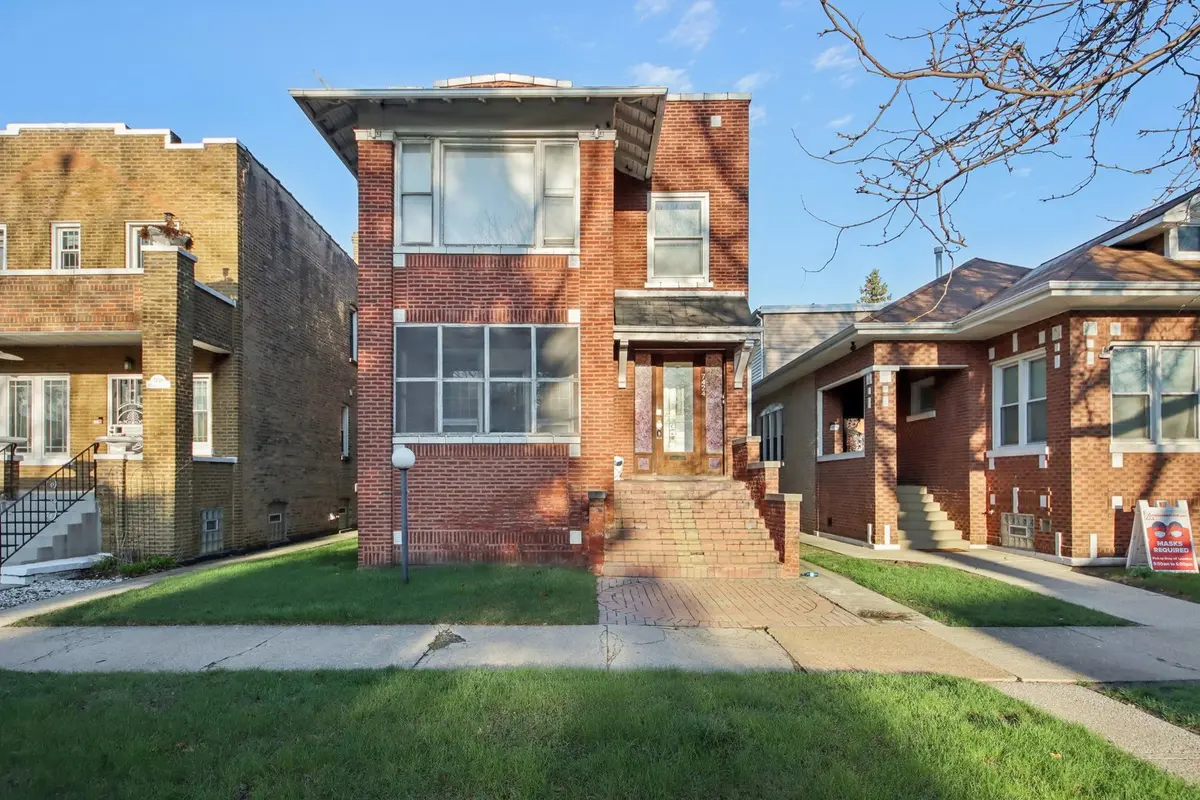 7424 S Calumet AVE, Chicago, IL 60619