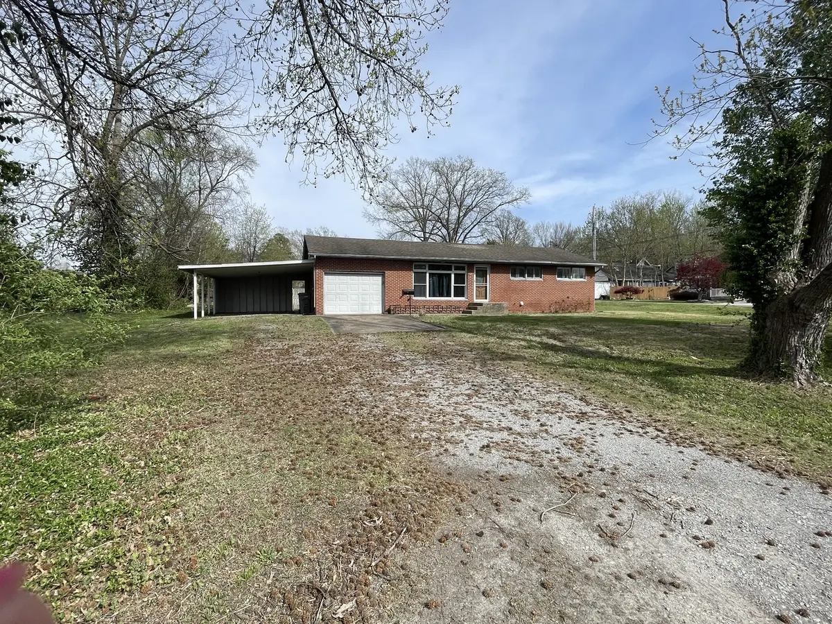 306 S Carter ST, Carterville, IL 62918