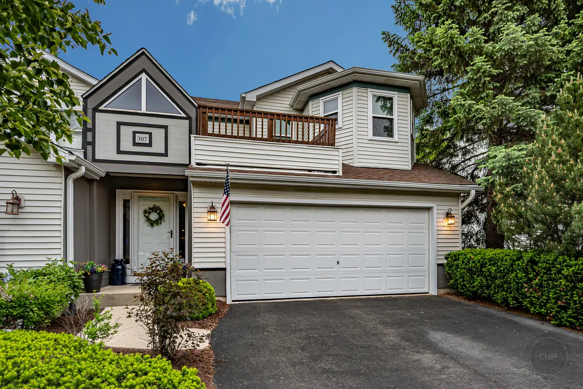 307 Inner Circle DR, Bolingbrook, IL 60490