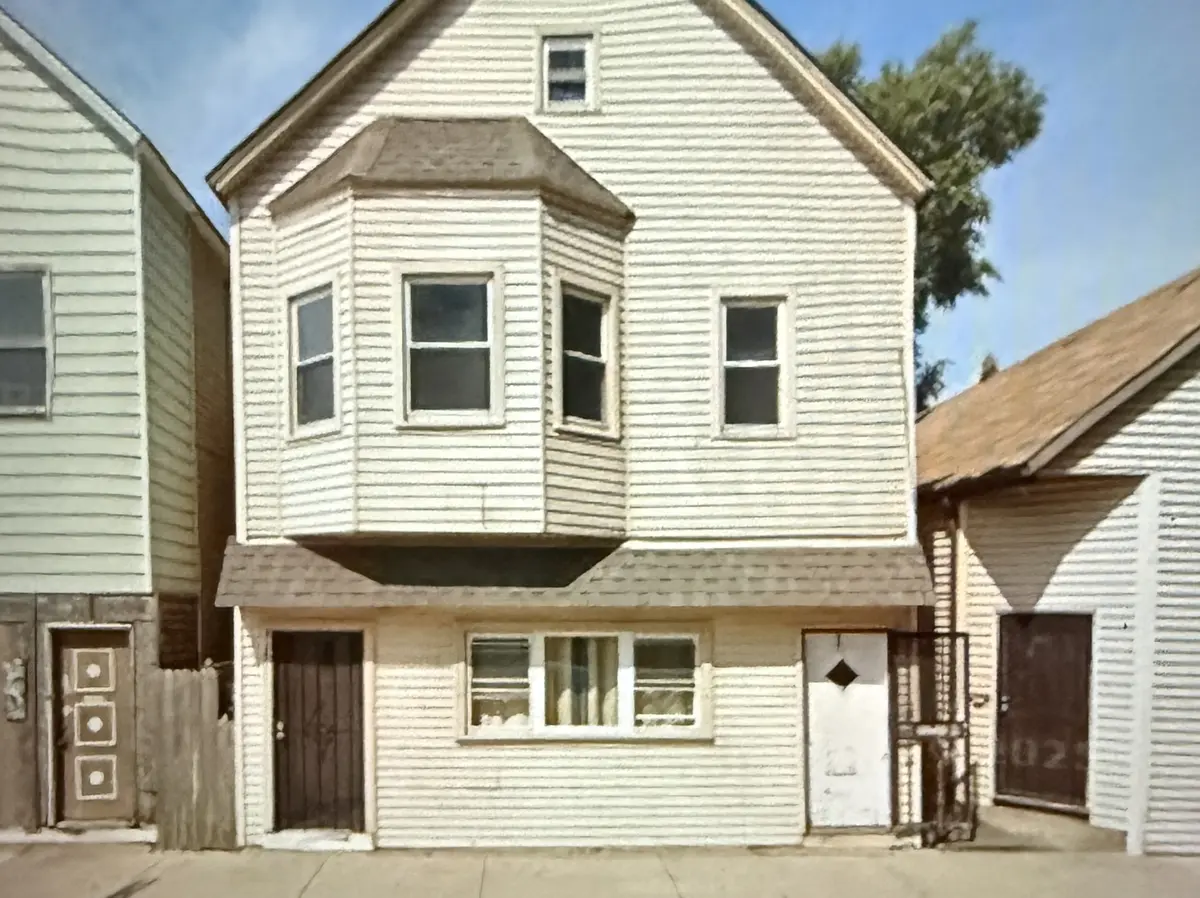 8256 S South Shore DR, Chicago, IL 60617