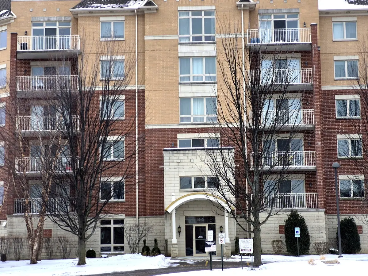 8300 Concord DR #407, Morton Grove, IL 60053