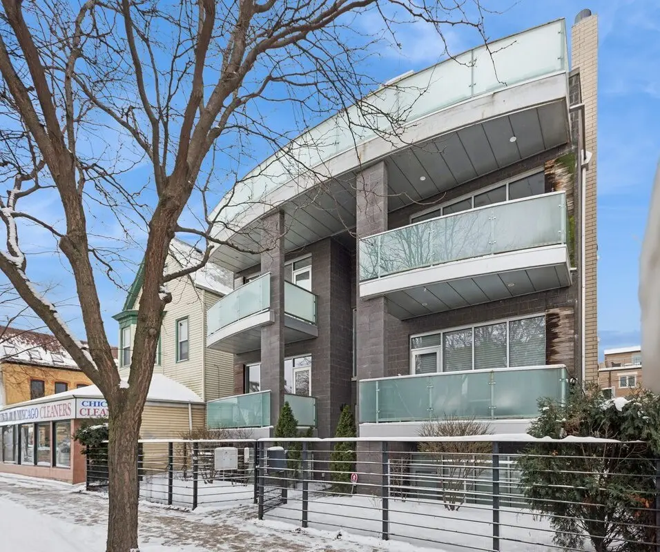 1437 W Diversey Pkwy #1W, Chicago, IL 60614