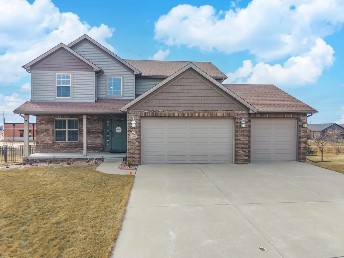 2501 Fieldstone CT, Normal, IL 61761