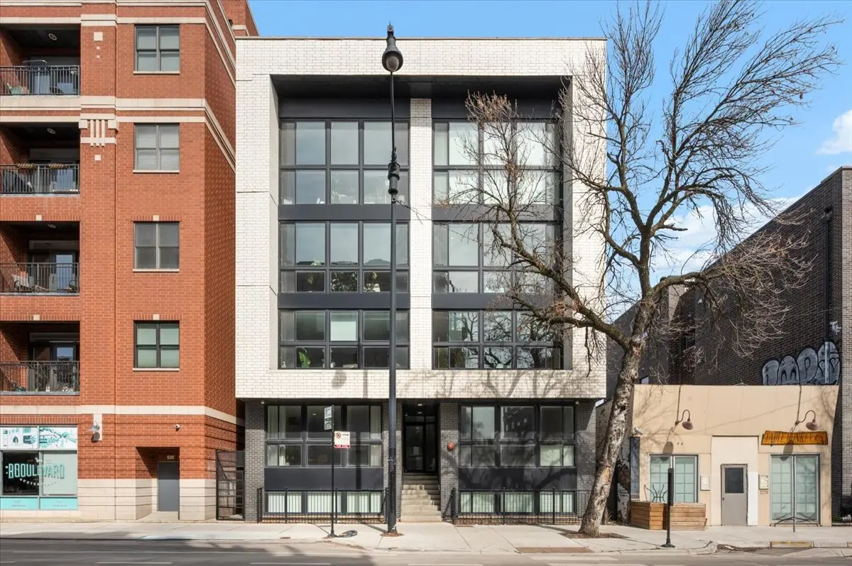 2730 W Armitage AVE #3E, Chicago, IL 60647
