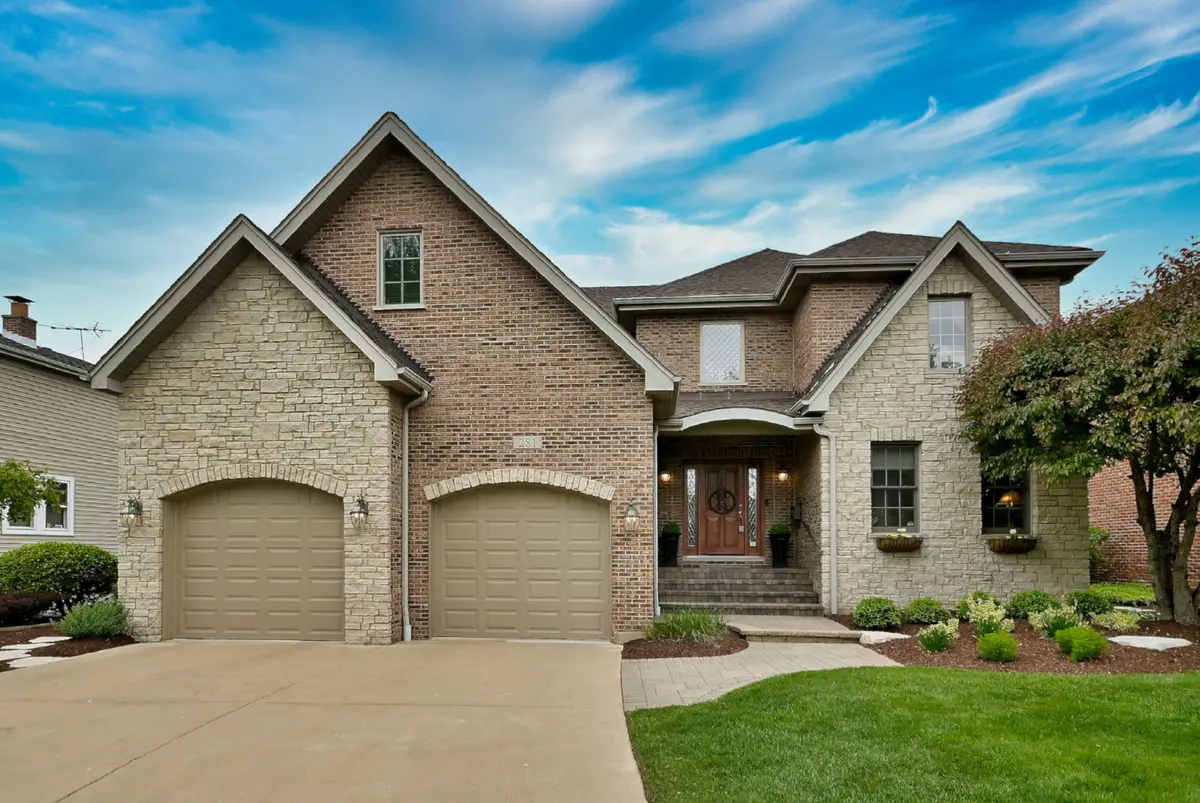 281 E Vallette ST, Elmhurst, IL 60126