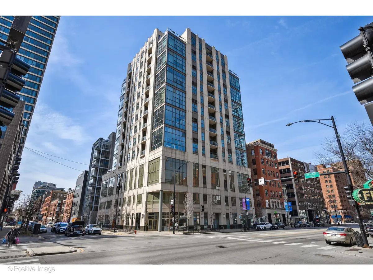 150 W Superior ST #1404, Chicago, IL 60610