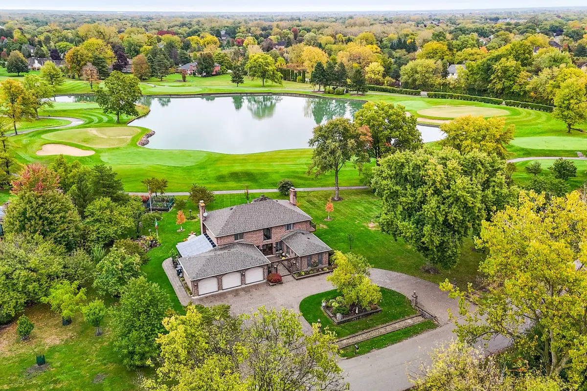 1240 Antietam DR, Long Grove, IL 60047