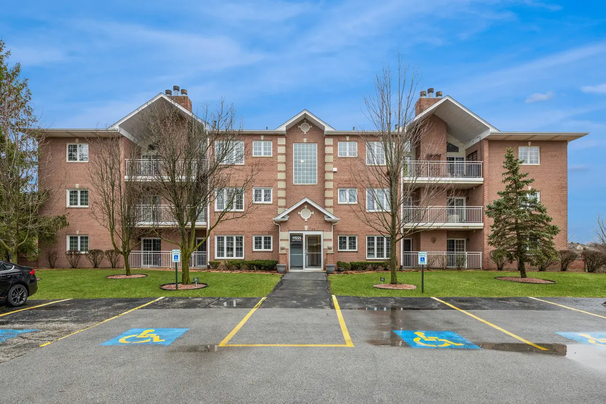 11555 Settlers Pond WAY #1A, Orland Park, IL 60467