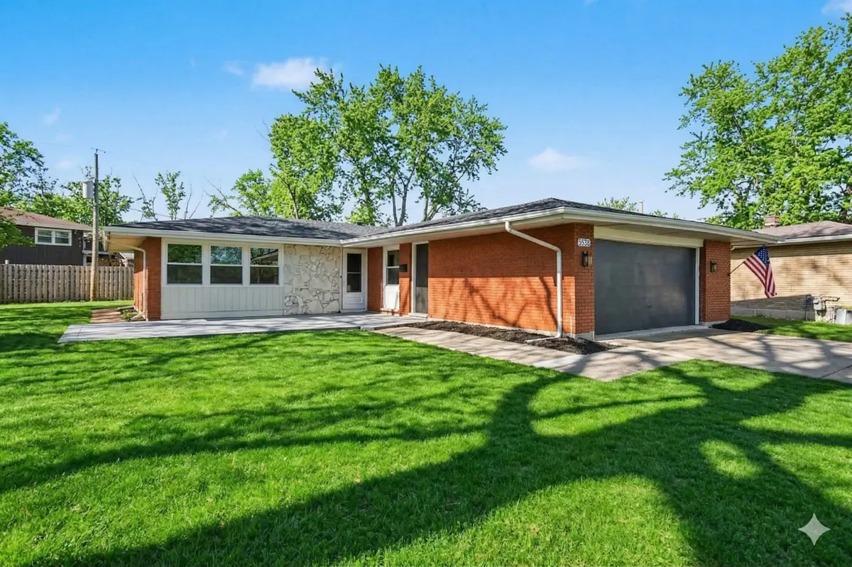 5535 Adeline PL, Oak Forest, IL 60452