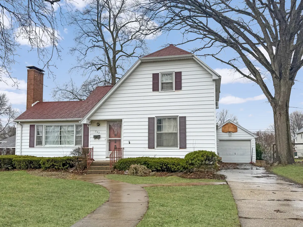 243 W Patton ST, Paxton, IL 60957