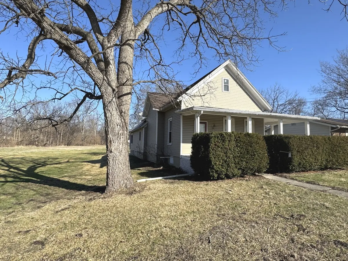 616 E Main ST, Amboy, IL 61310