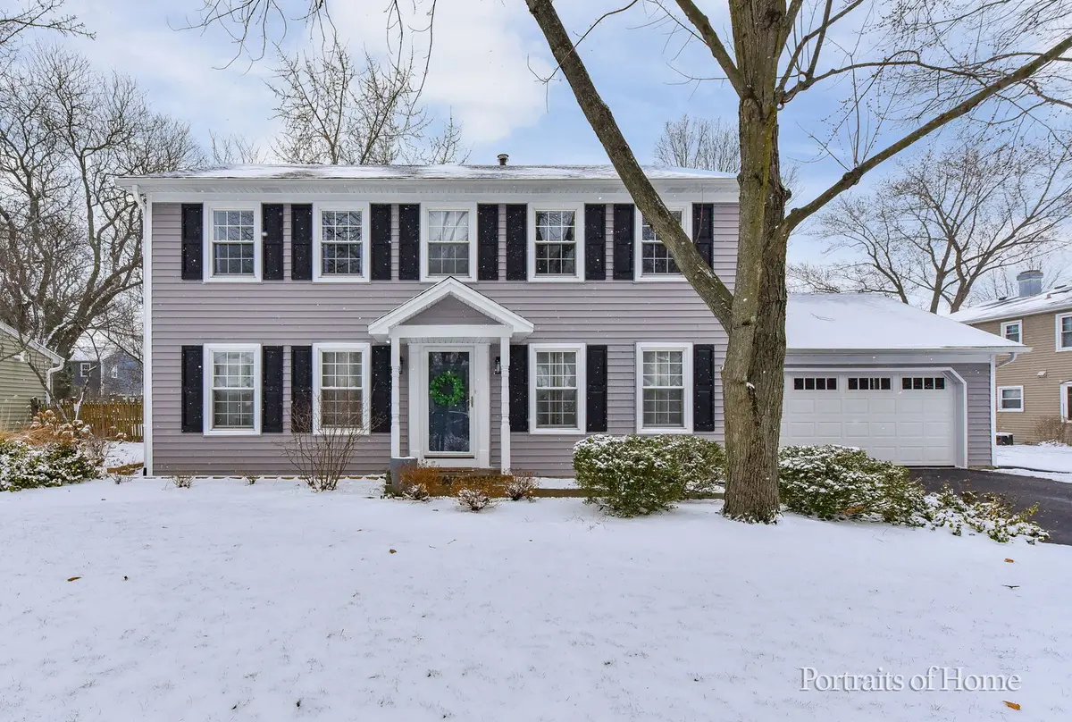 940 Darius LN, Naperville, IL 60565