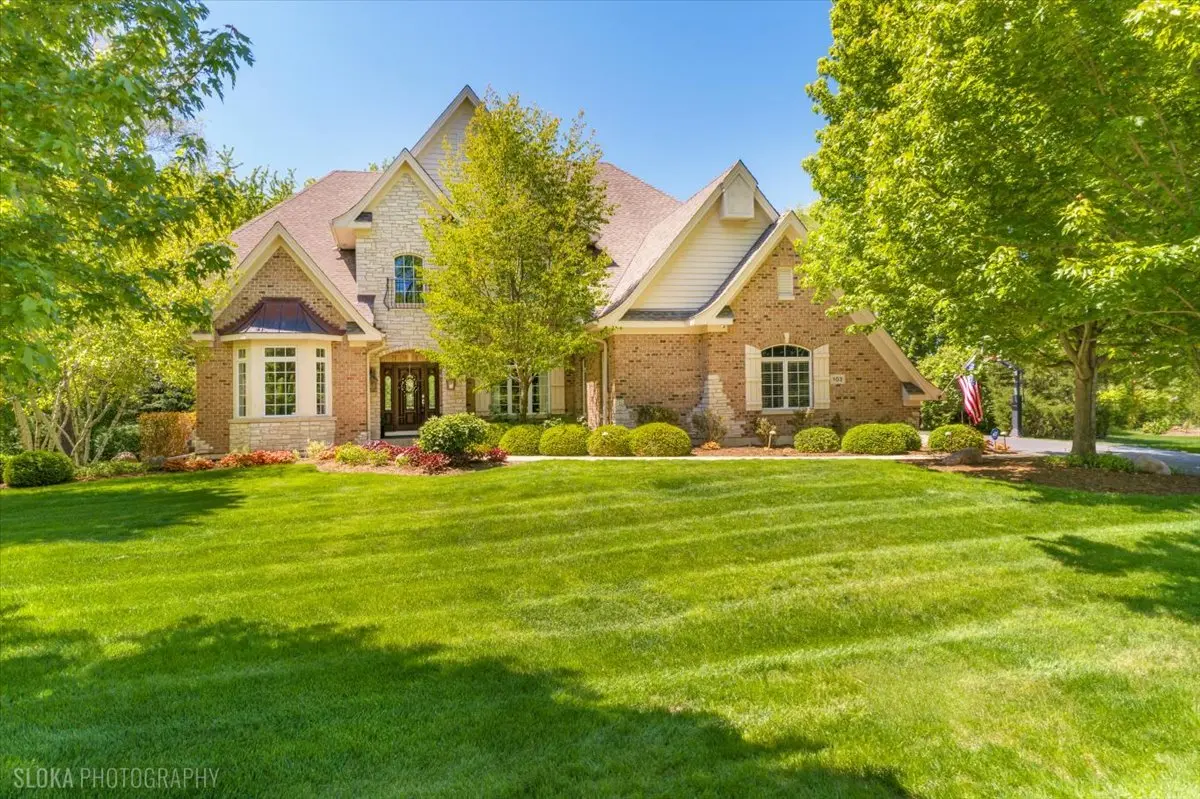 103 Equestrian WAY, Hawthorn Woods, IL 60047
