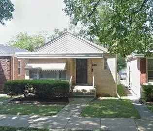 10552 S Eberhart AVE, Chicago, IL 60628