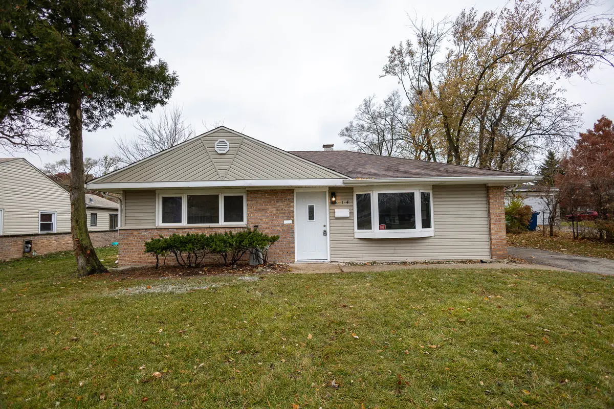 414 Shabbona DR, Park Forest, IL 60466