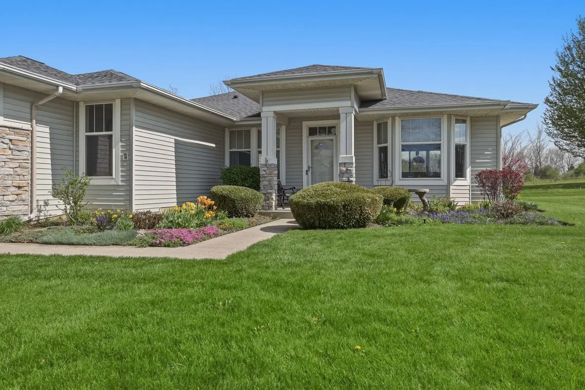 12303 W Fox Run CT, Huntley, IL 60142