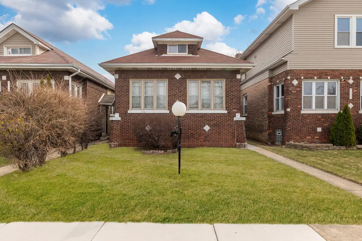 7549 S Michigan AVE, Chicago, IL 60619