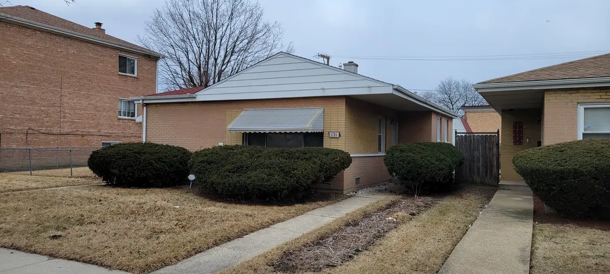 1913 S 14th AVE, Broadview, IL 60155