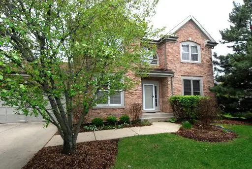 182 Ashfield CT, Bloomingdale, IL 60108