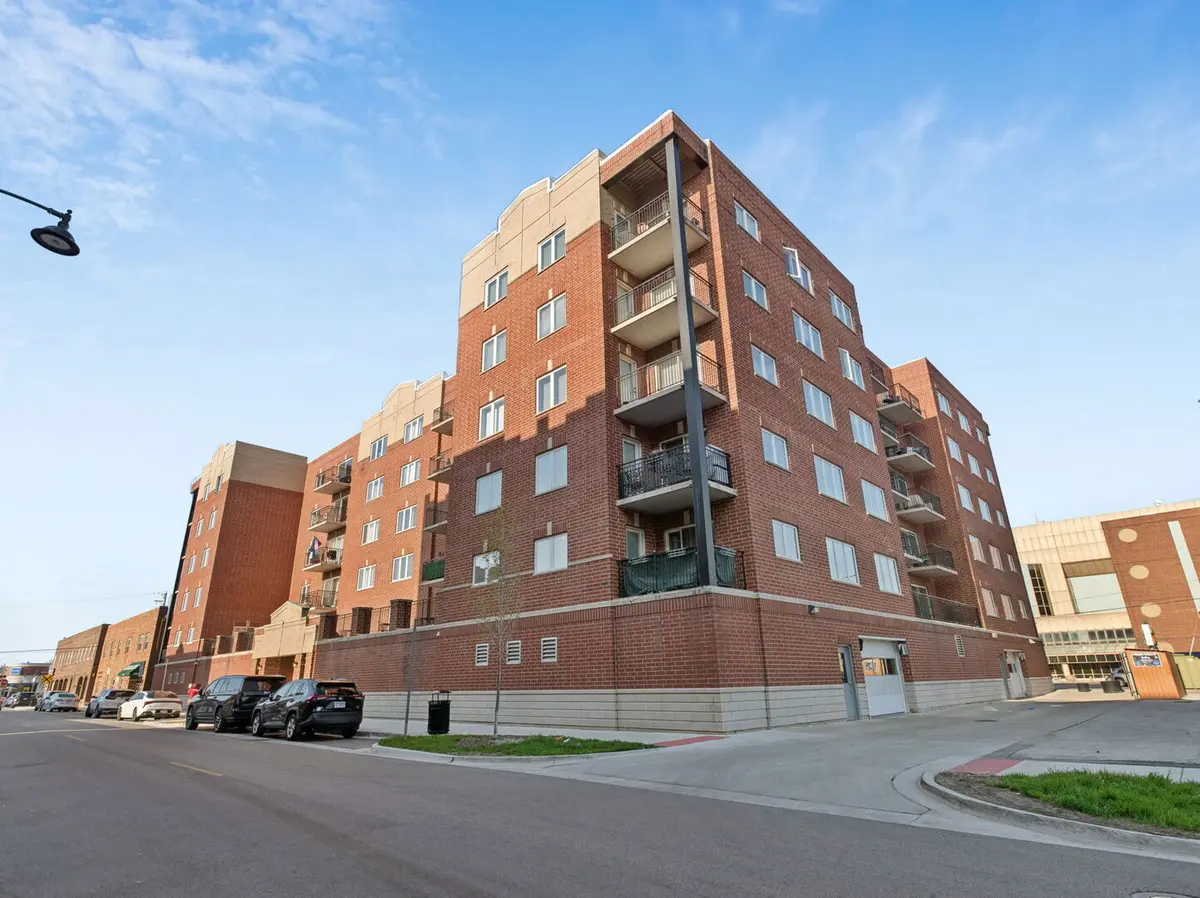 3303 GROVE AVE #604, Berwyn, IL 60402
