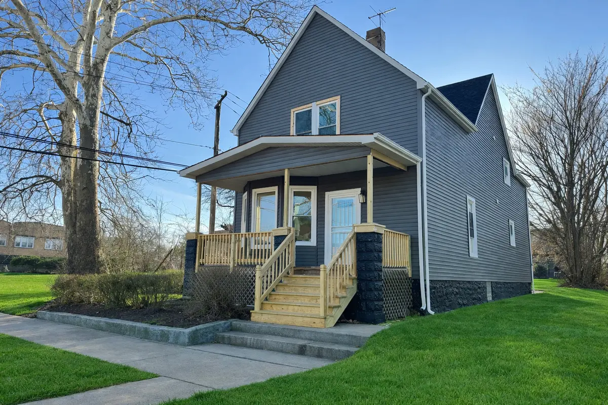 11844 S Lowe AVE, Chicago, IL 60628