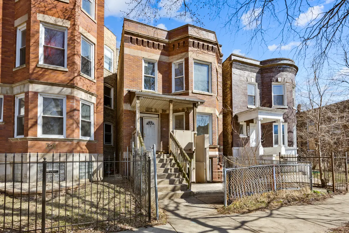 7241 S Yale AVE, Chicago, IL 60621