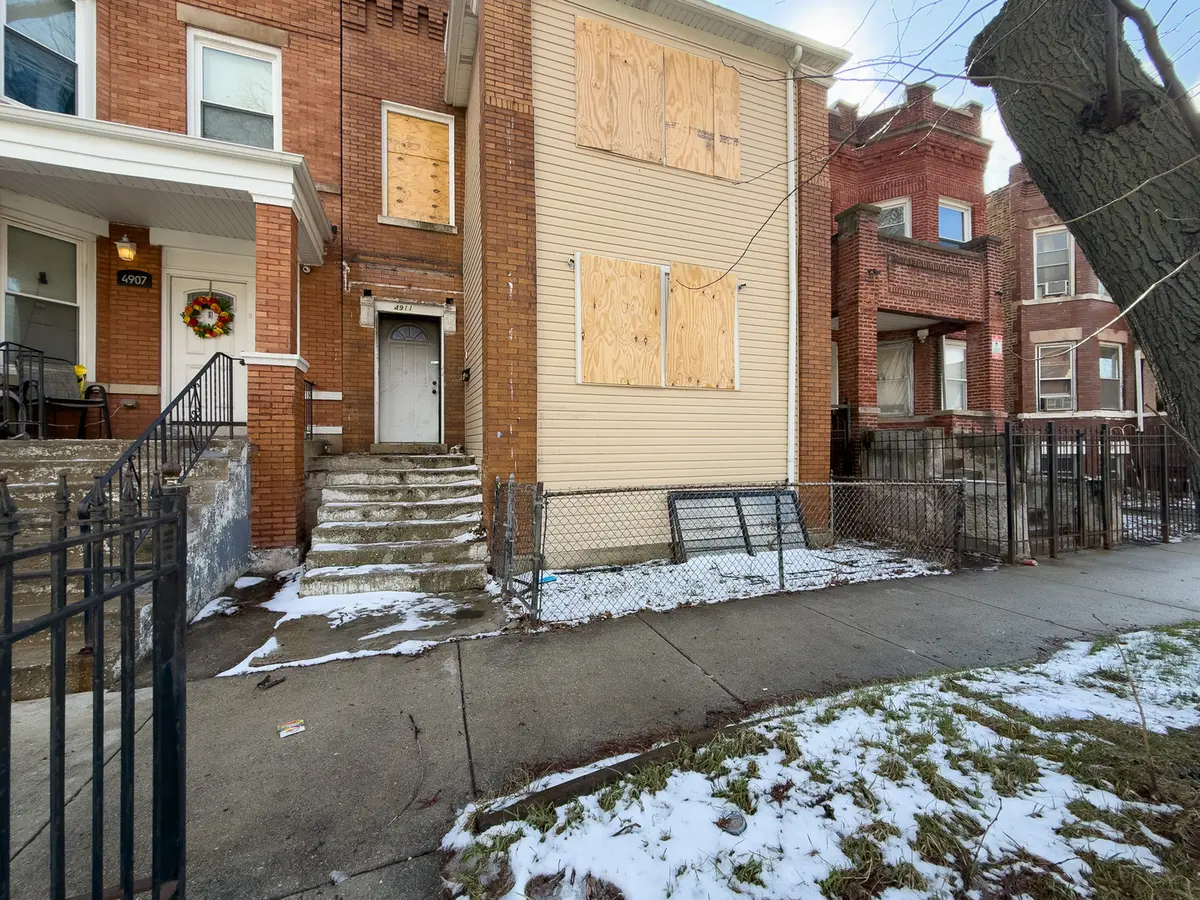 4911 W Van Buren ST, Chicago, IL 60644