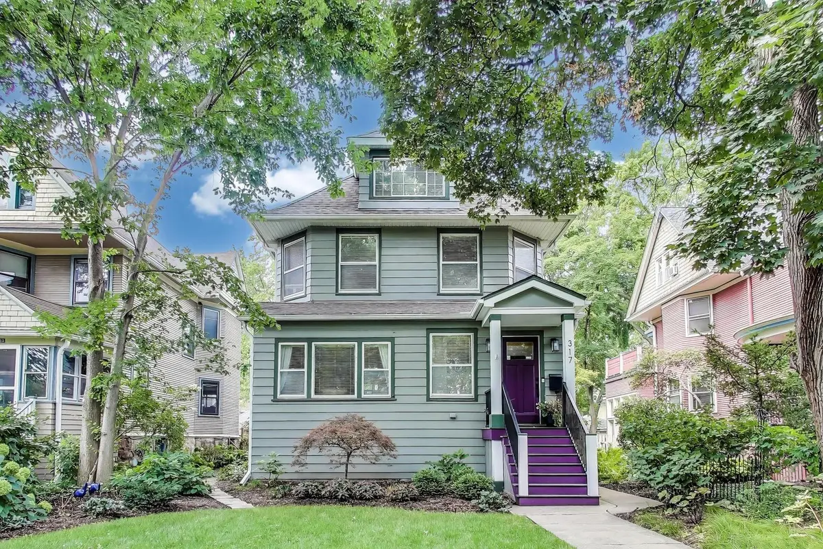 317 N Cuyler AVE, Oak Park, IL 60302