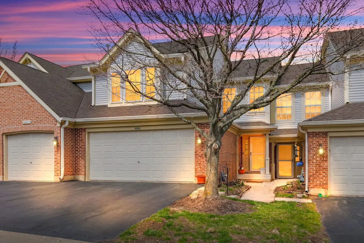 1666 Penn CT, Crystal Lake, IL 60014